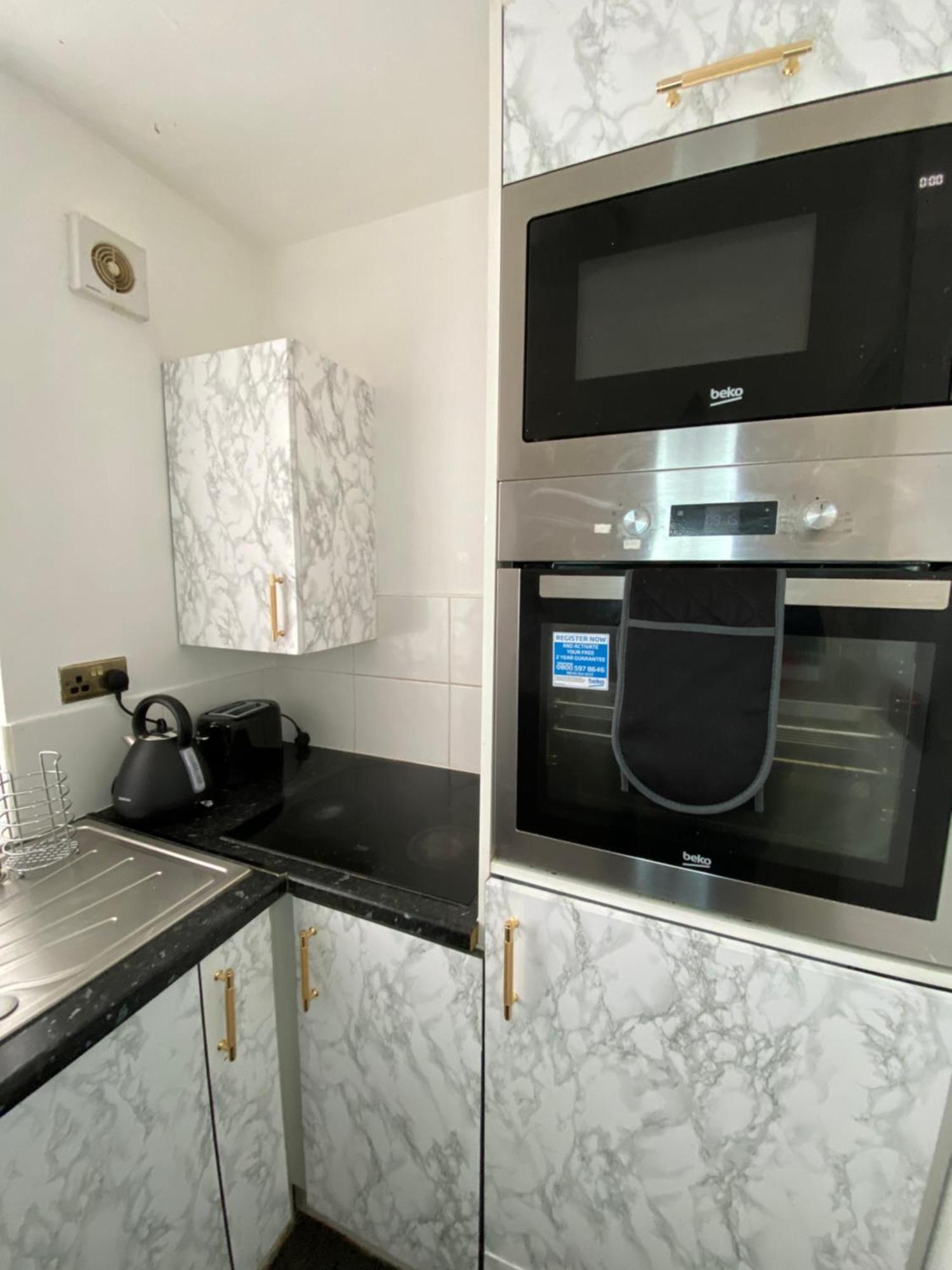 Aquarius Apartment - Sea View - Sleeps Seven Blackpool Bagian luar foto